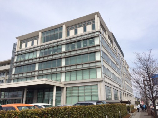 伊勢崎市役所東庁舎ガラス工事１